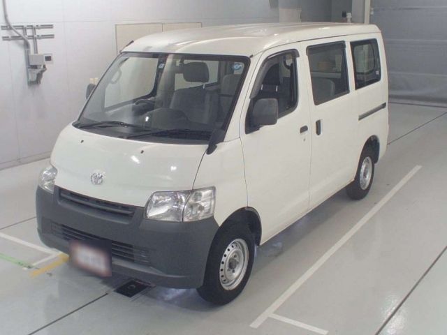 40137 Toyota Town ace van S402M 2018 г. (CAA Chubu)